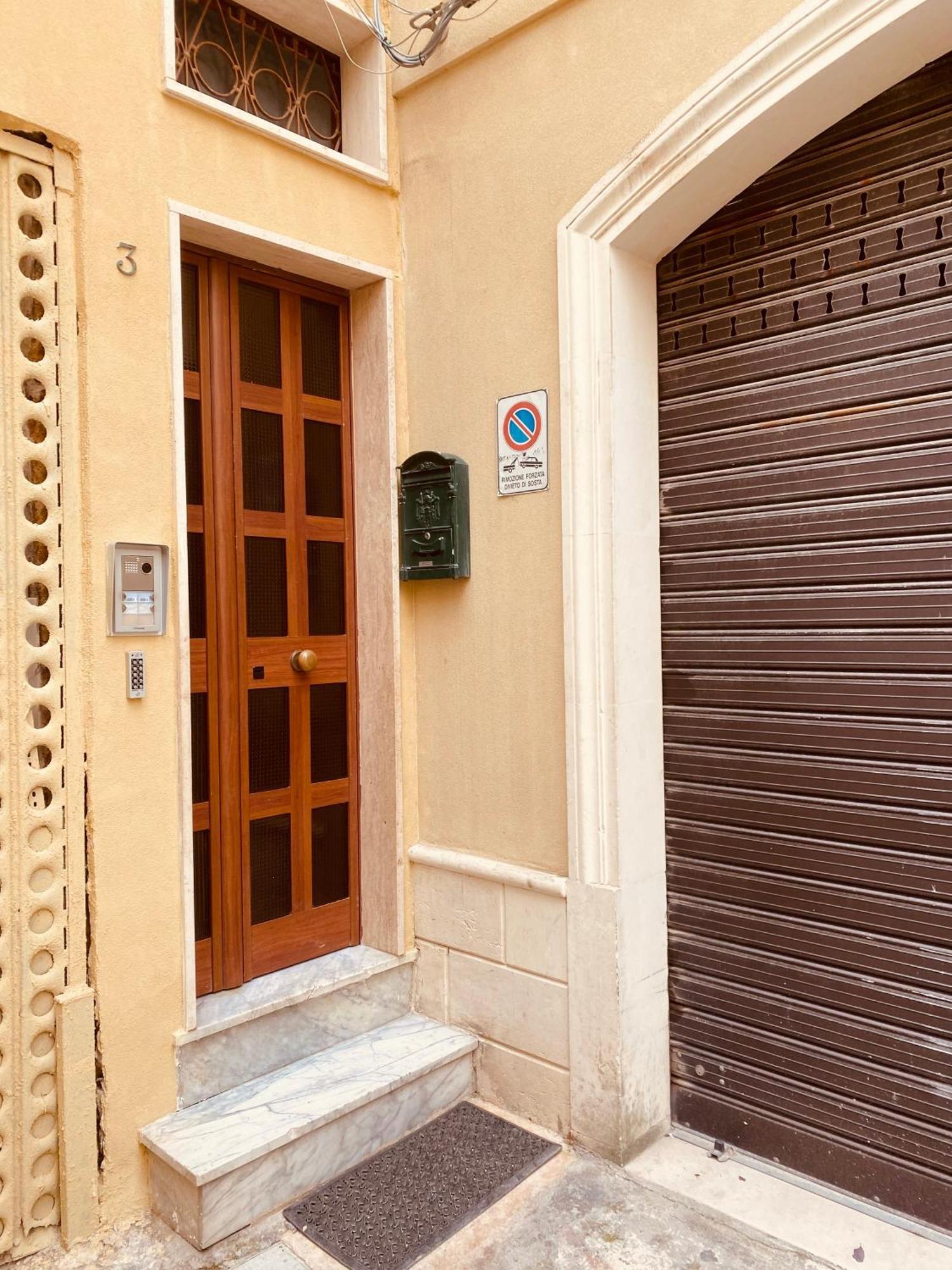 Dimora Giuditta Brindisi Exterior photo